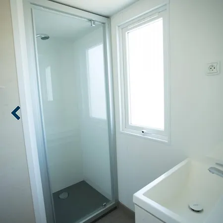 Mobilhome Dans 4 Etoiles * آجد